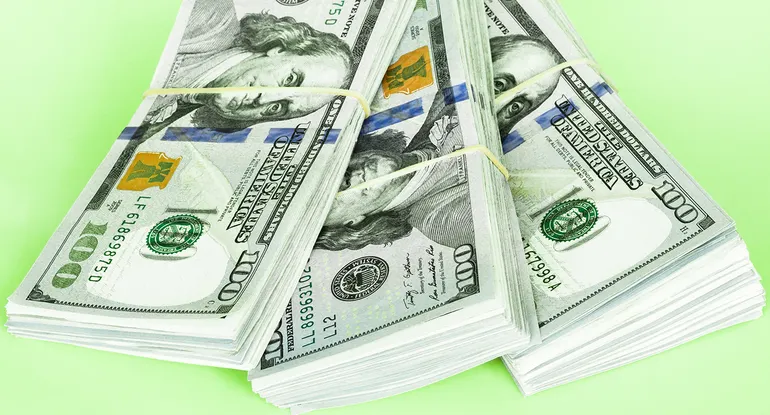 Among sales account executives, the rich get richer