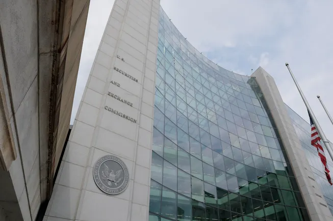 SEC’s enforcement chief steps down