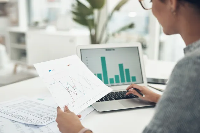 Why CFOs should prioritize cash flow over growth in inflationary times